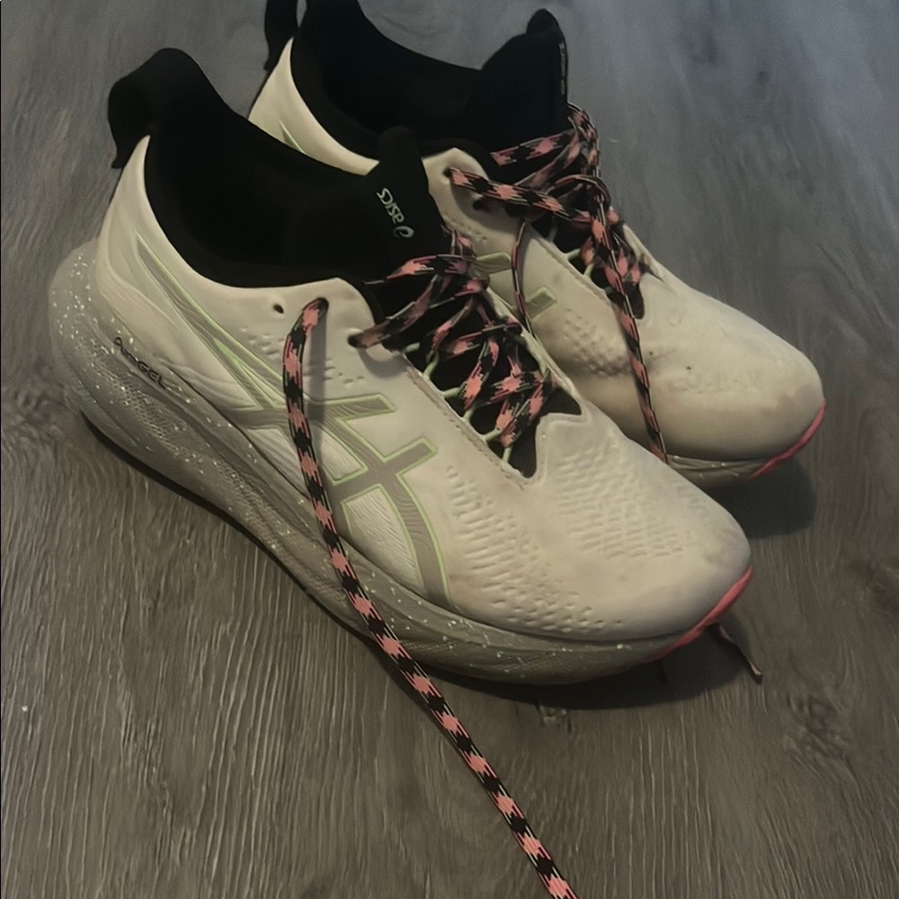 ASICS Women's White and Black Athletic Shoes